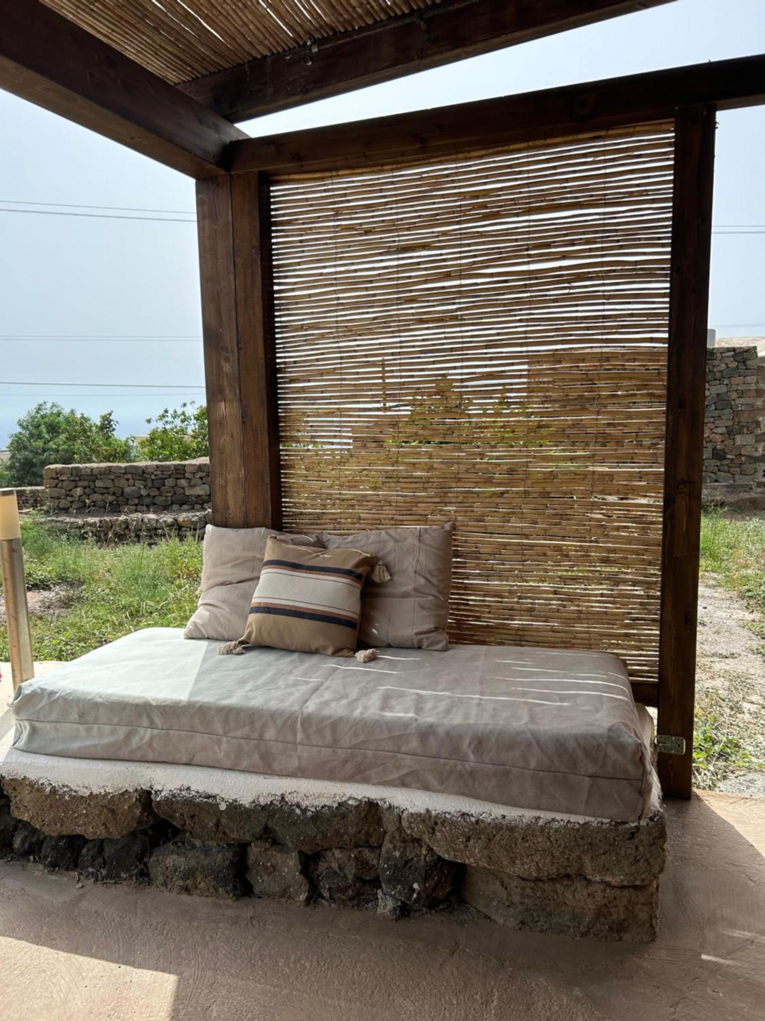 Villa Dammuso Rekhale à Scauri  Extérieur photo