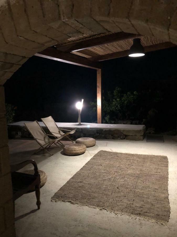 Villa Dammuso Rekhale à Scauri  Extérieur photo
