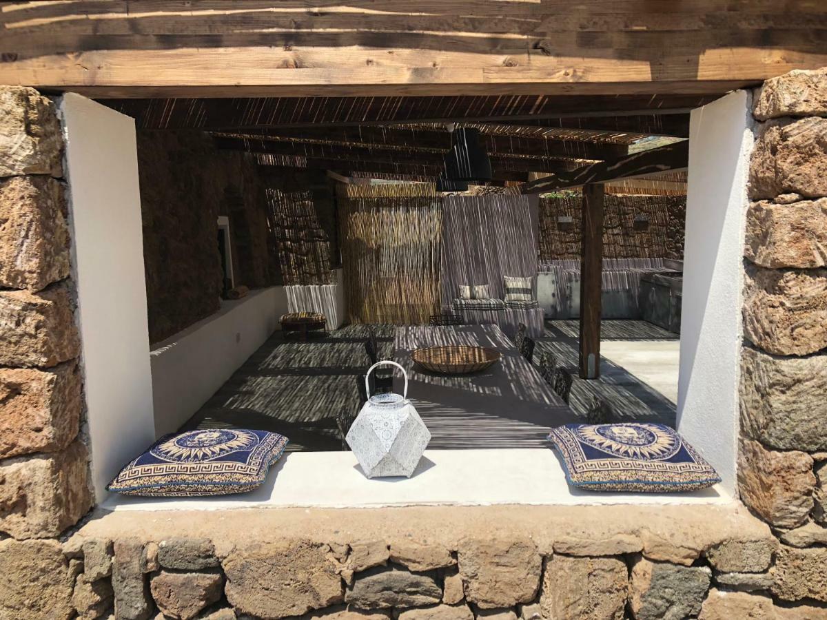 Villa Dammuso Rekhale à Scauri  Extérieur photo
