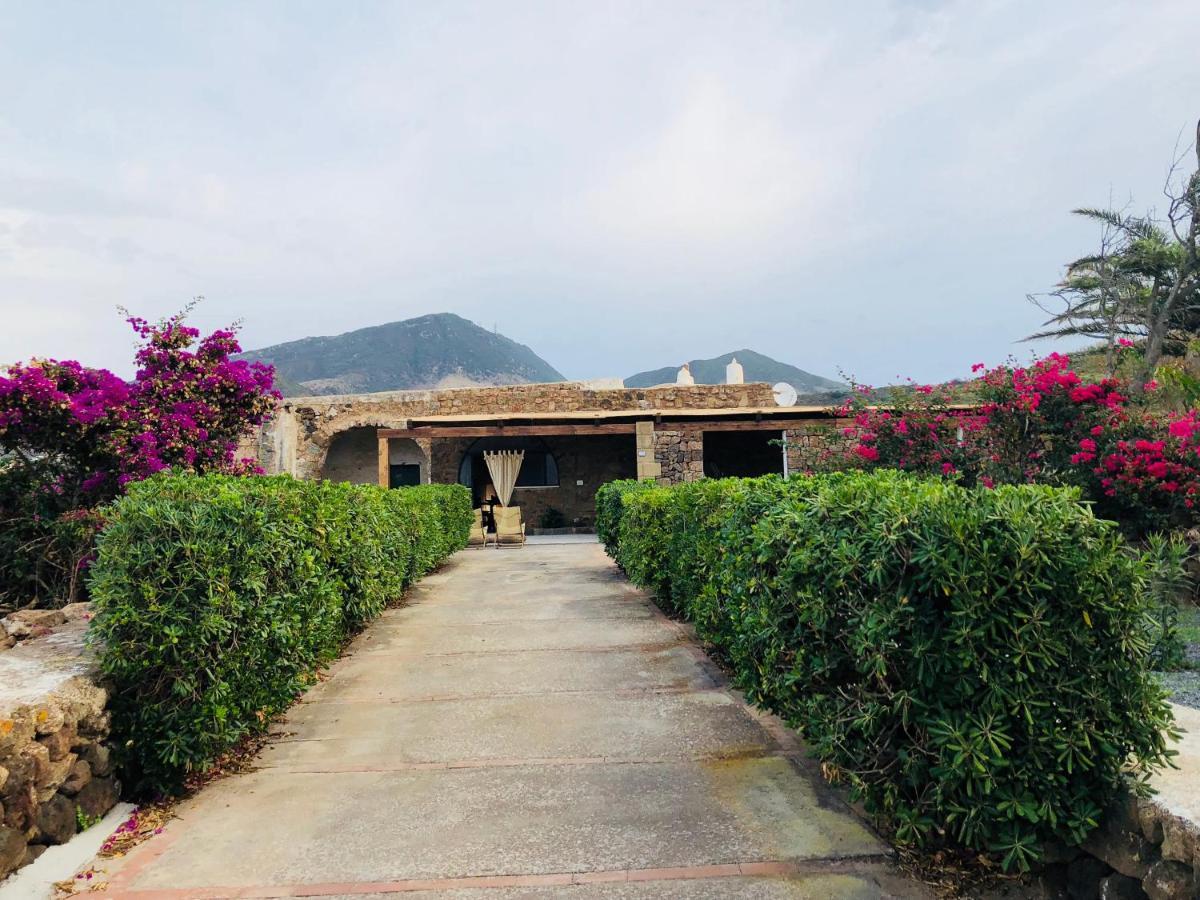 Villa Dammuso Rekhale à Scauri  Extérieur photo